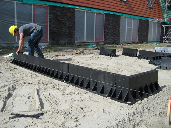 Sustainable Recycled Plastic Products Lankhorst Recycled Products Uk Ltd Projects Plastic Foundation Blocks